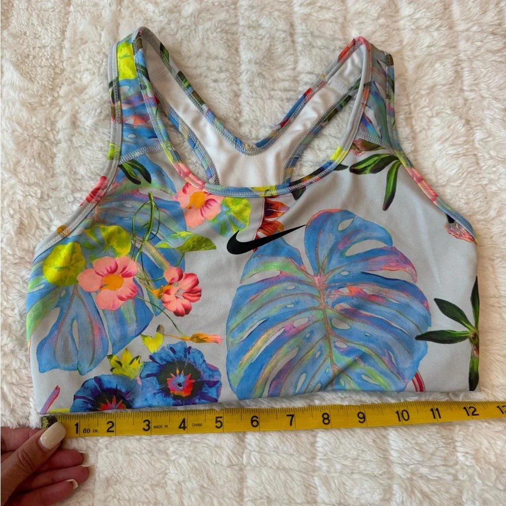 Nike Dri-FIT Sports Bra with Multicolor Trim - Picture 3 of 6